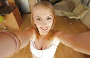 Teen Jenna Marie shows what she has under her cute white skirt on fanspics.net