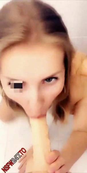 Cora Kisses sucking a dildo & pussy fingering snapchat premium porn videos on fanspics.net