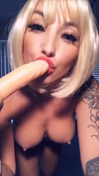 Austin Reign blonde dildo snapchat premium xxx porn videos on fanspics.net