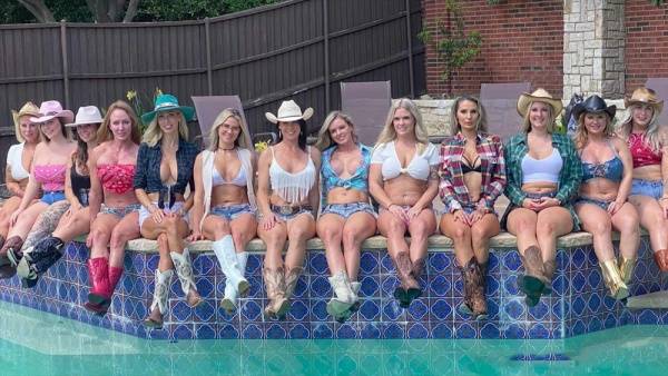 Dallas Hotwife Cowgirl Orgy BTS on fanspics.net