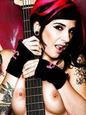 Milf babe Joanna Angel shows her big tits and hairy pussy on fanspics.net