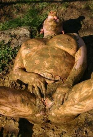 Thick amateur Mary Bitch drinks her own pee while playing in mud like a sow on fanspics.net