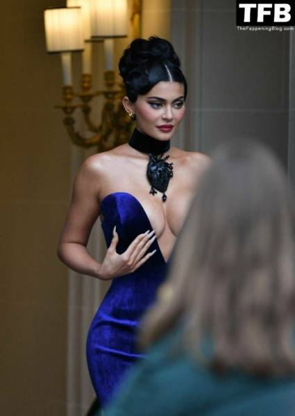 Busty Kylie Jenner Flaunts Her Deep Cleavage in Paris (54 Photos + Video) on fanspics.net