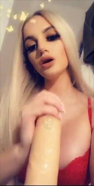 Kathleen Eggleton red bikinig masturbating snapchat premium xxx porn videos on fanspics.net