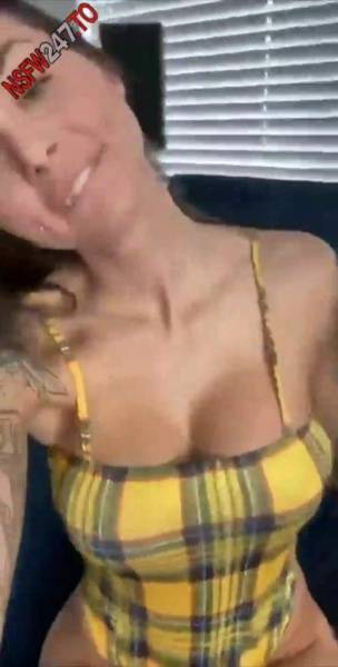 Dakota James tease & little play snapchat premium 2021/01/09 porn videos on fanspics.net