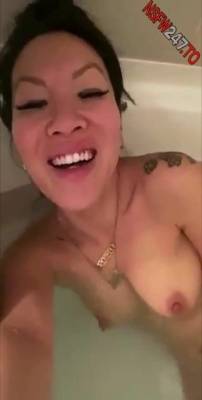 Asa Akira bathtub show snapchat premium porn videos on fanspics.net