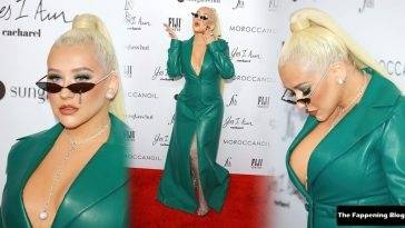Christina Aguilera Flaunts Her Sexy Breasts at The Daily Front Row 19s 6th Annual Fashion Los Angeles Awards - Los Angeles on fanspics.net