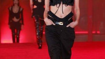 Alessandra Ambrosio Flaunts Her Sexy Tits During the 1CFortune City 1D Runway Show (3 Photos + Video) on fanspics.net