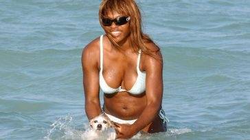 Serena Williams Shows Off Her Boobs on the Beach on fanspics.net