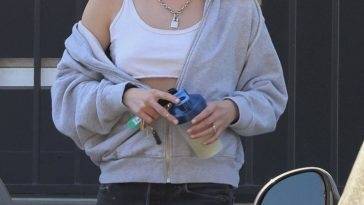 Braless Kristen Stewart Leaves in Her Dirty Porsche After a Salon Visit in LA on fanspics.net