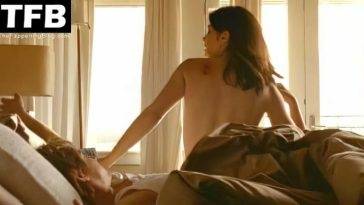 Cobie Smulders Topless 13 Tru Calling (4 Pics + Video) on fanspics.net