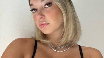 Sarah Snyder Nude & Sexy Collection on fanspics.net