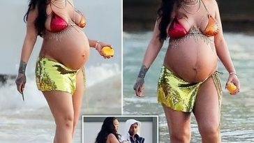 Pregnant Rihanna and Her Boyfriend ASAP Rocky Enjoy the Sunset on a Beach in Barbados - Barbados on fanspics.net