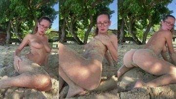 Emily Agnes Nude Beach Tease  Video  on fanspics.net