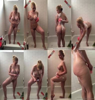 Sarah Vandella - live shower show on fanspics.net