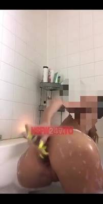 Gibson Reign dildo anal masturbating bathtub show snapchat premium xxx porn videos on fanspics.net