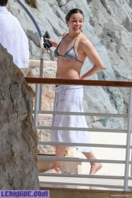  Michelle Rodriguez Caught in Bikini At Eden Roc Hotel in Antibes, France - France on fanspics.net