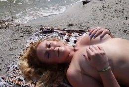 Livstixs Nude Beach Video  on fanspics.net
