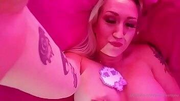 Alanaevansxxx it's friday that means a brand new on my page xxx onlyfans porn videos on fanspics.net