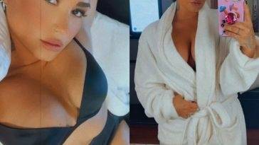 Demi Lovato Shows Off Her Tits on fanspics.net