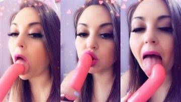 Alexa Vin Nude Dildo Sucking Porn Video  on fanspics.net