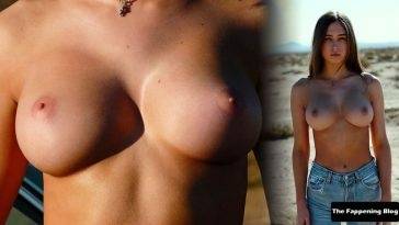 Elsie Hewitt Displays Her Natural Nude Boobs For Playboy on fanspics.net