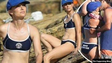 Natalie Portman Shows Off Her Sexy Figure on the Beach in Sydney on fanspics.net
