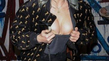 Whitney Cummings Flashes Her Nude Tits in WeHo on fanspics.net