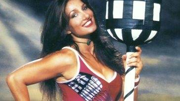 Diane Youdale Sexy Collection on fanspics.net