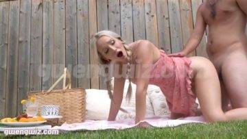 Gwen Gwiz Nude Summer Garden Picnic Sextape Fucking Video  on fanspics.net