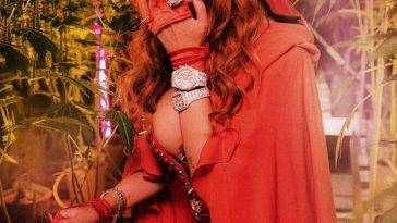 Bella Thorne Shows Off Her Sexy Tits On Halloween on fanspics.net