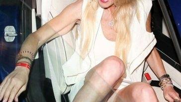 Tara Reid Upskirt on fanspics.net