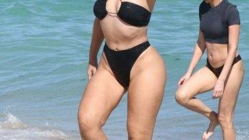 Bianca Elouise Flaunts Her Sensational Beach Body in a Bikini on fanspics.net