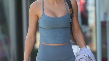 Chantel Jeffries Hits Up Carrie 19s Pilates in a Chic Blue-Gray Workout Set in LA on fanspics.net