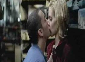 Brittany Murphy Sex Scene on fanspics.net