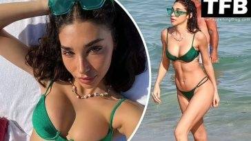 Chantel Jeffries Shows Off Her Sexy Bikini Body on the Beach in Miami on fanspics.net