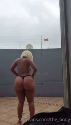 Nude Tiktok  Twerk jt on fanspics.net