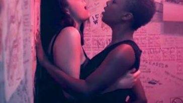 Samira Wiley & Michala Brasseur Lesbian Fingering in 'The Handmaid's Tale' on fanspics.net