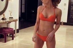 Kate Beckinsale Defeats A Tranny In A Bikini Contest on fanspics.net