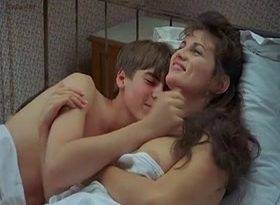 L'iniziazione (1987) Sex Scene on fanspics.net