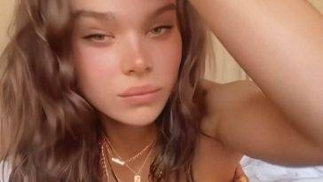 Hailee Steinfeld Sexy (5 Pics + Video) on fanspics.net