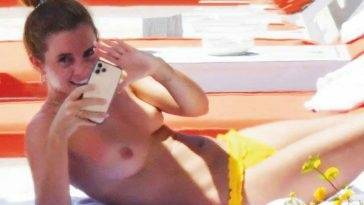 Emma Watson 19s Nude Leak from Her Holiday in Italy - Italy on fanspics.net