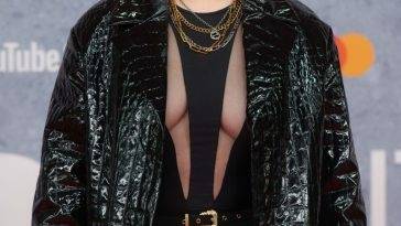 Lola Young Flaunts Her Tits at the BRIT Awards 2022 on fanspics.net