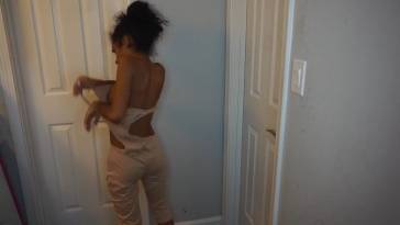 MrsAiyana Nipple Slip (2 pics 1 gif) on fanspics.net