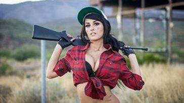 SSSniperWolf Sexy Cosplay Pictures on fanspics.net