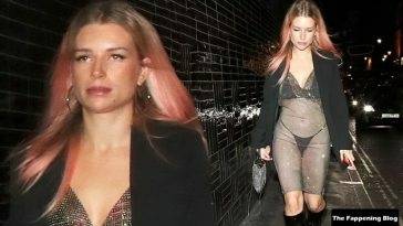 Lottie Moss Shows Everyone What She 19s Working With as She Attends Betsy-Blue English 19s Party - Britain on fanspics.net
