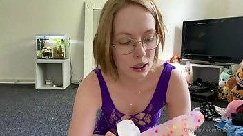 Missjennip confetti toy unboxing and quick tryout i am sending out xxx onlyfans porn videos on fanspics.net