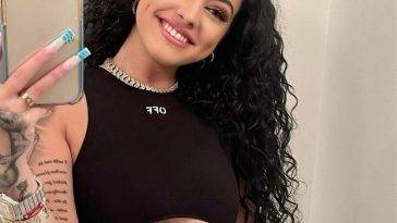 Malu Trevejo Shows Off Her Underboob on fanspics.net