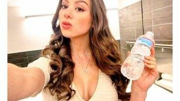 Kira Kosarin Cleavage Collection on fanspics.net