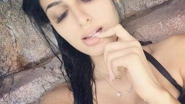 SSSniperWolf Cleavage and Sexy Pics (73 pics) on fanspics.net